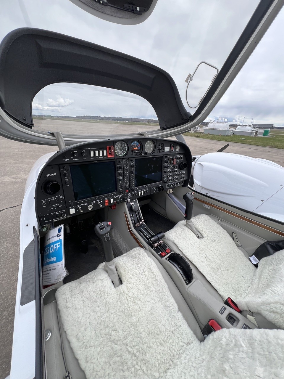 Diamond DA42-VI – SE-MLR bild 3