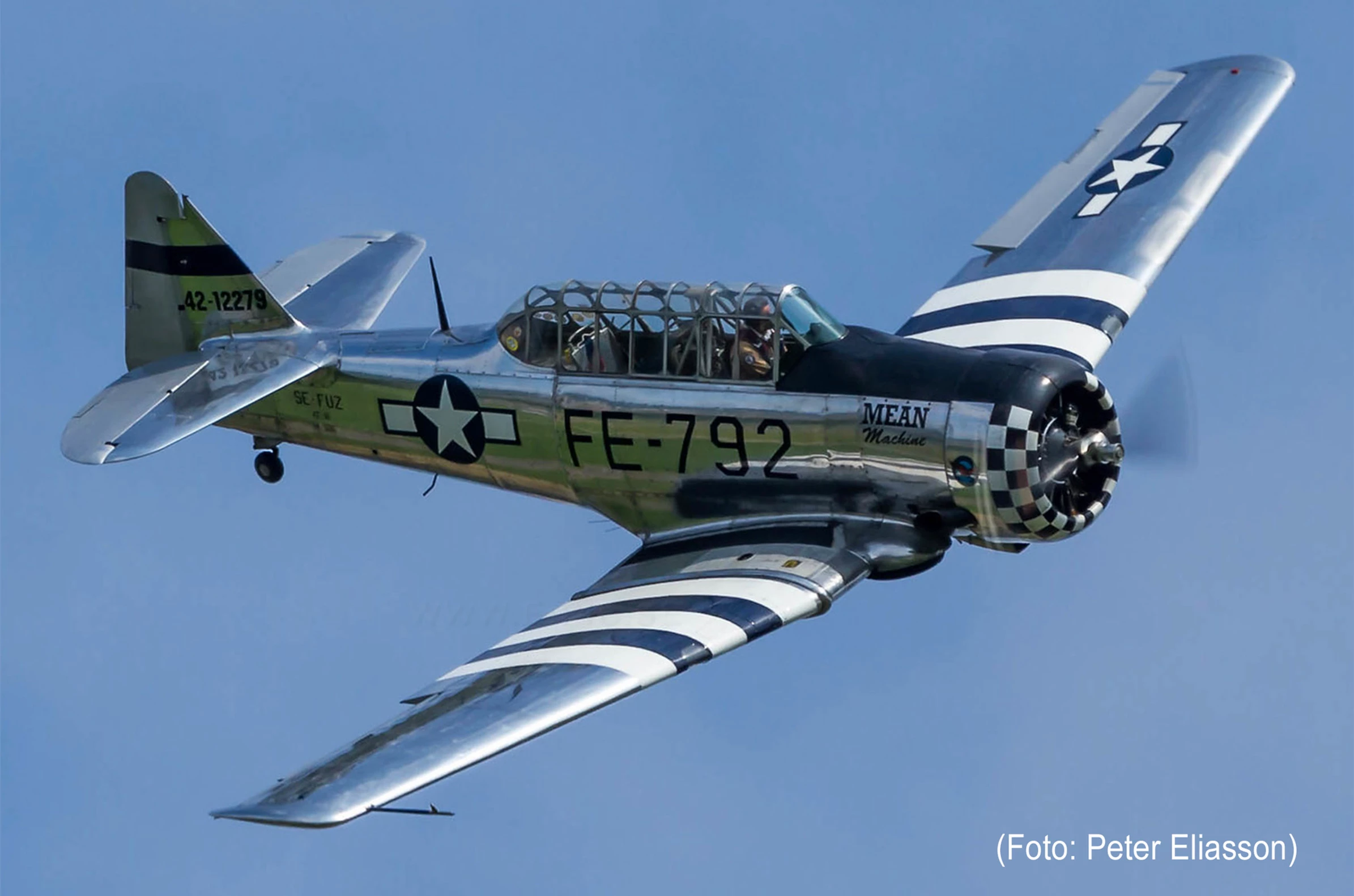 SK16 – Noorduyn AT-16-ND Harvard IIB