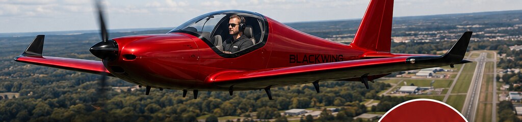 Röd Blackwing på låg höjd över skog mot rullbana