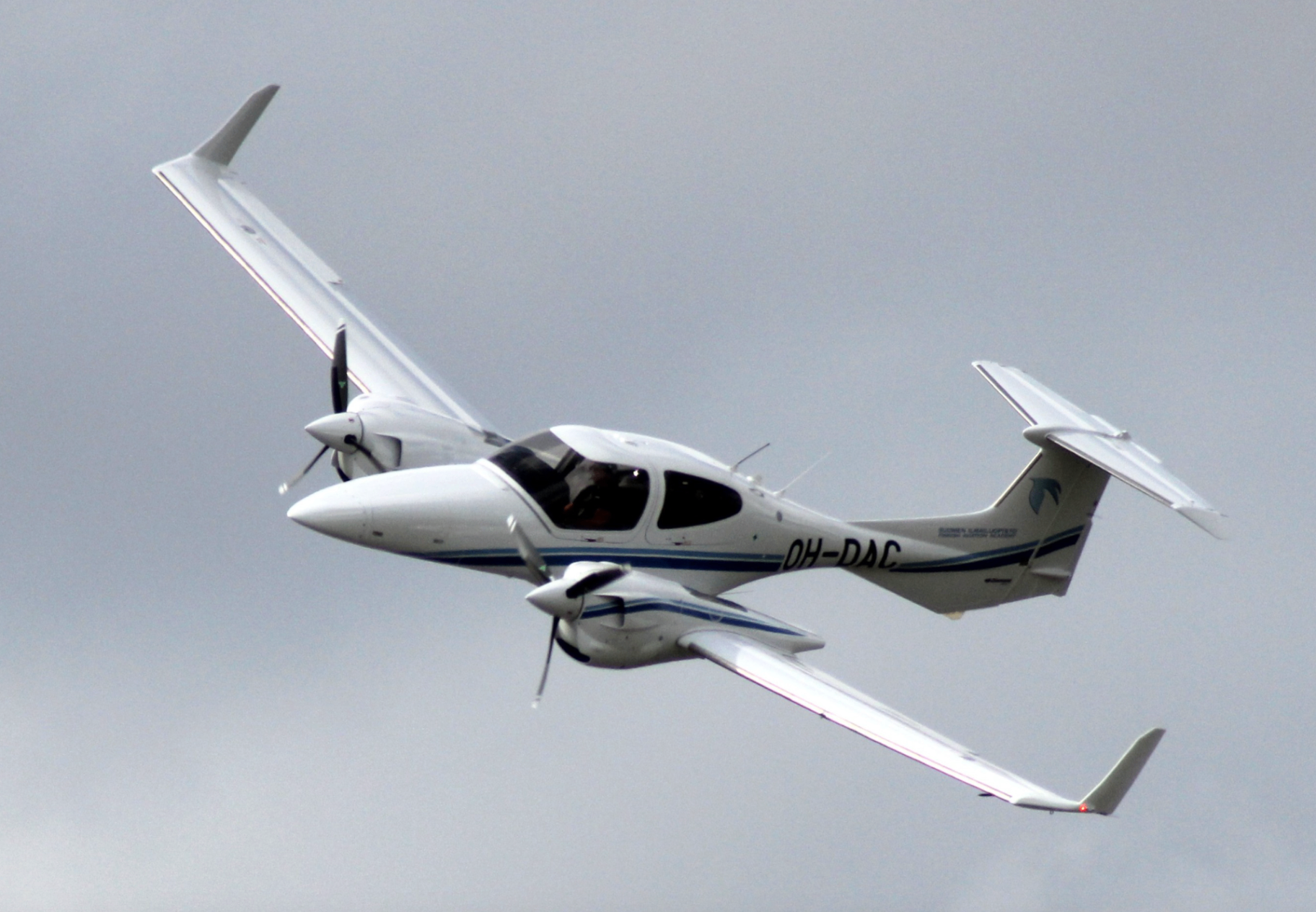 Diamond DA42 NG tvåmotorig i luften