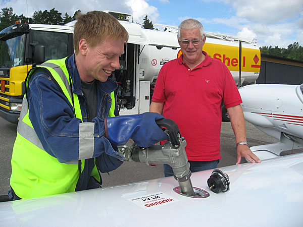 Tankning av flygplan