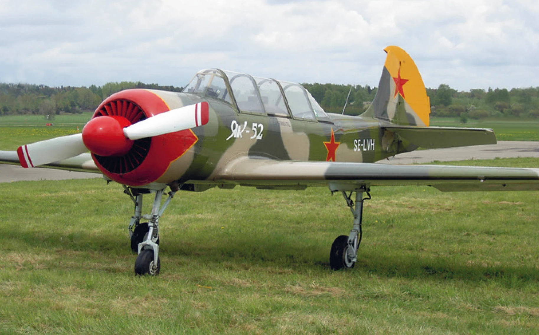 Yak-52 – Yakovlev